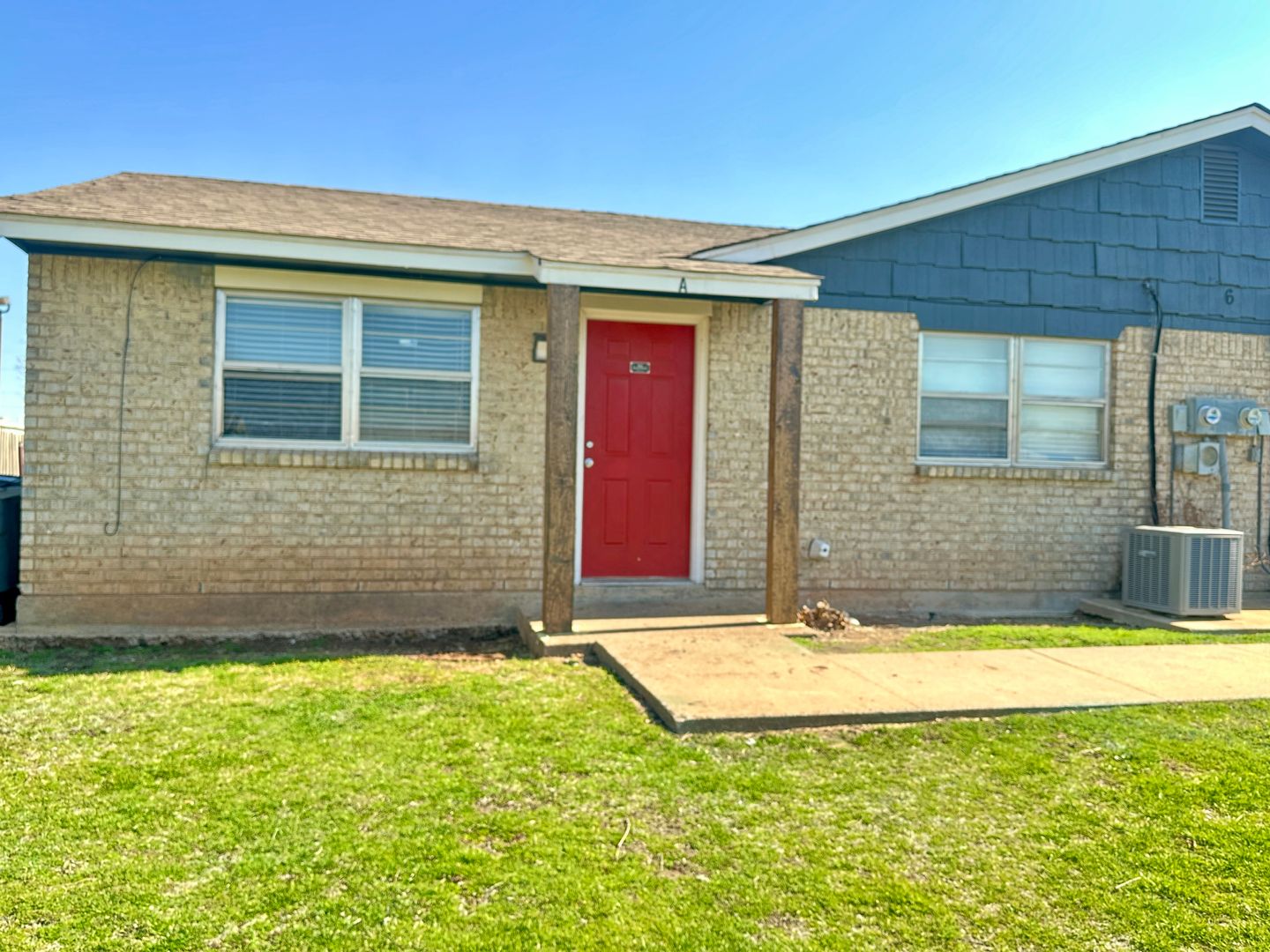 Lawton Apartment: 6 SW 69th