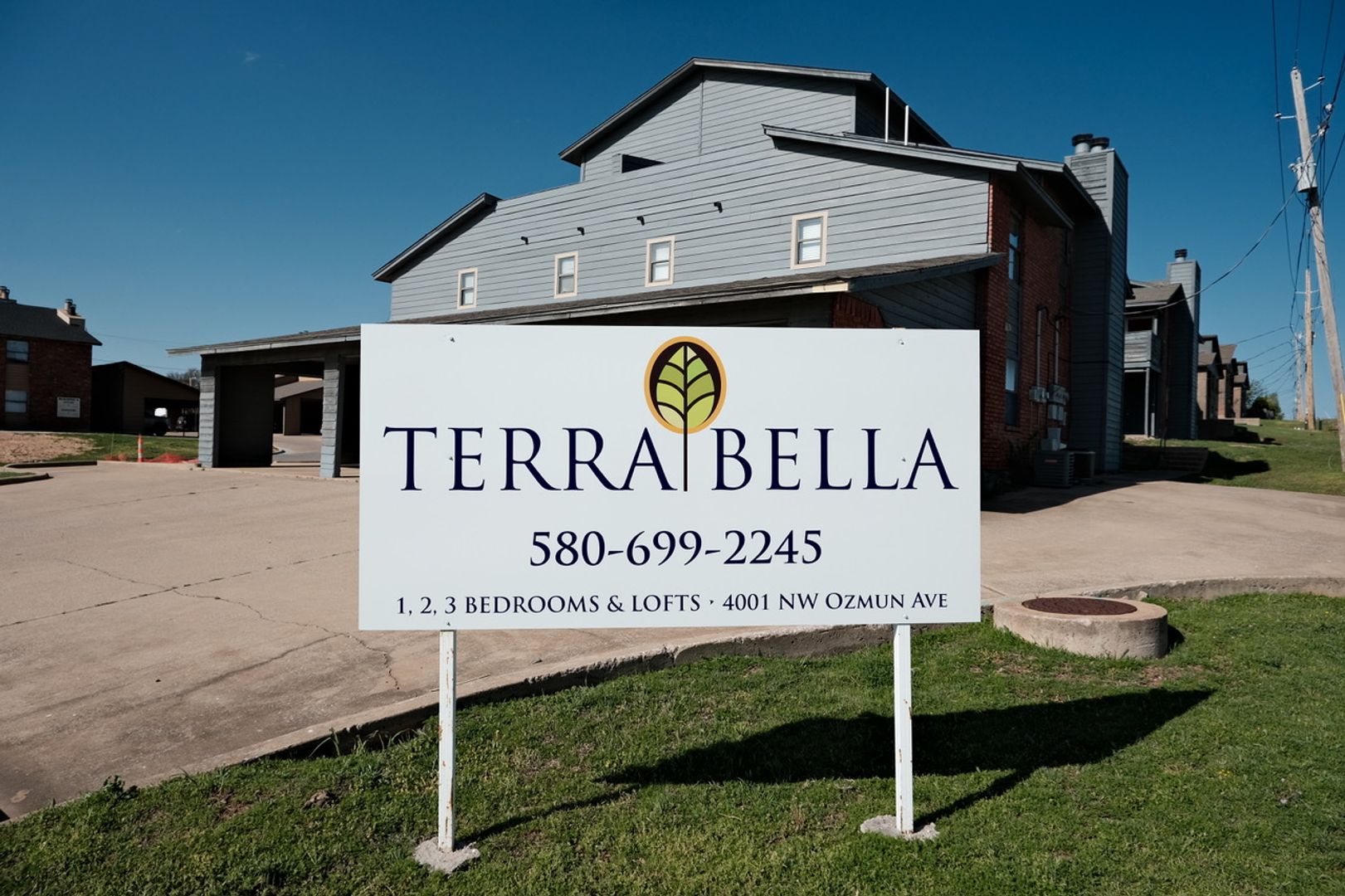 Lawton Apartment: 4002 A NW Ozmun Ave