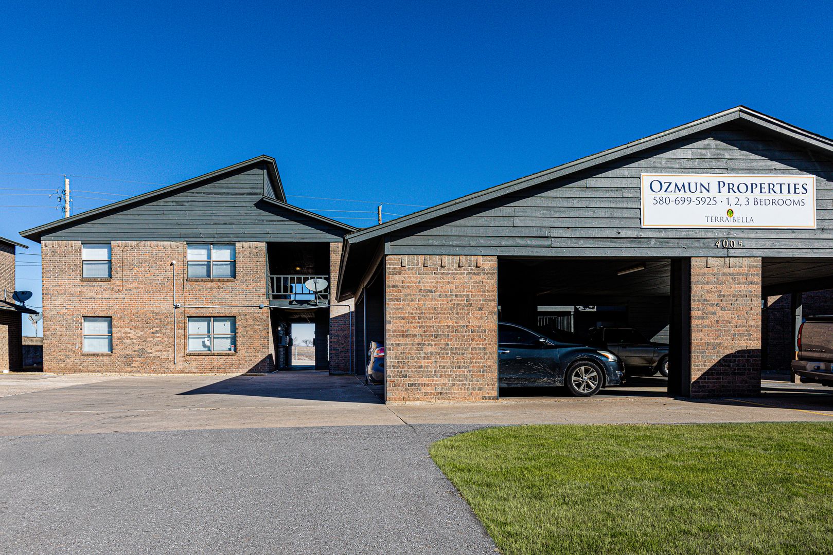 Lawton Apartment: 4002 A NW Ozmun Ave