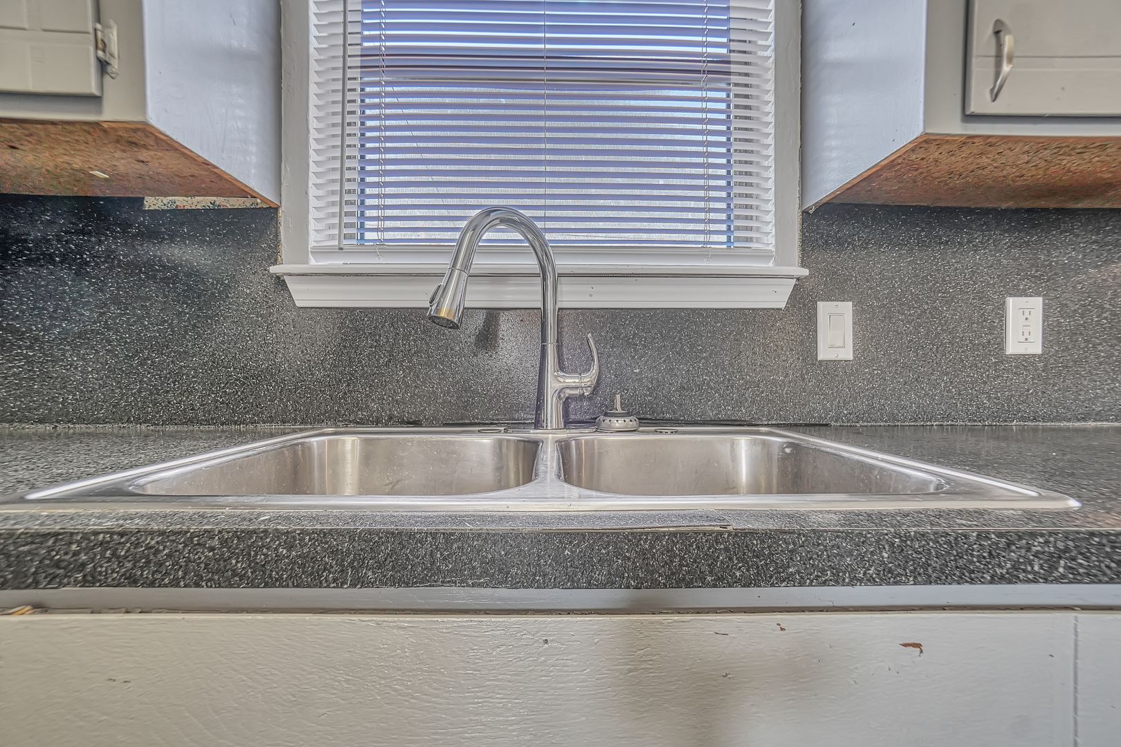 Beautiful 3 bedroom, 2.5 bath Townhome 6 of 12