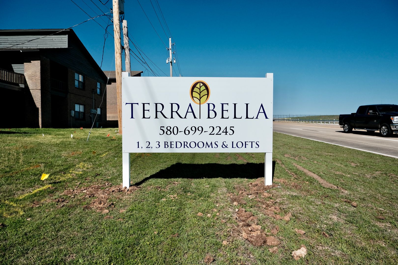 Lawton Apartment: 4002 A NW Ozmun Ave