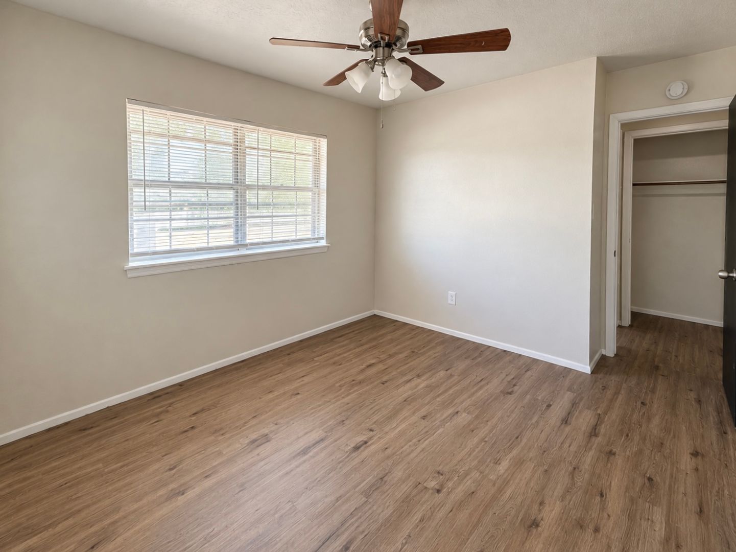 4629 SE Brighton Pl 6 of 12