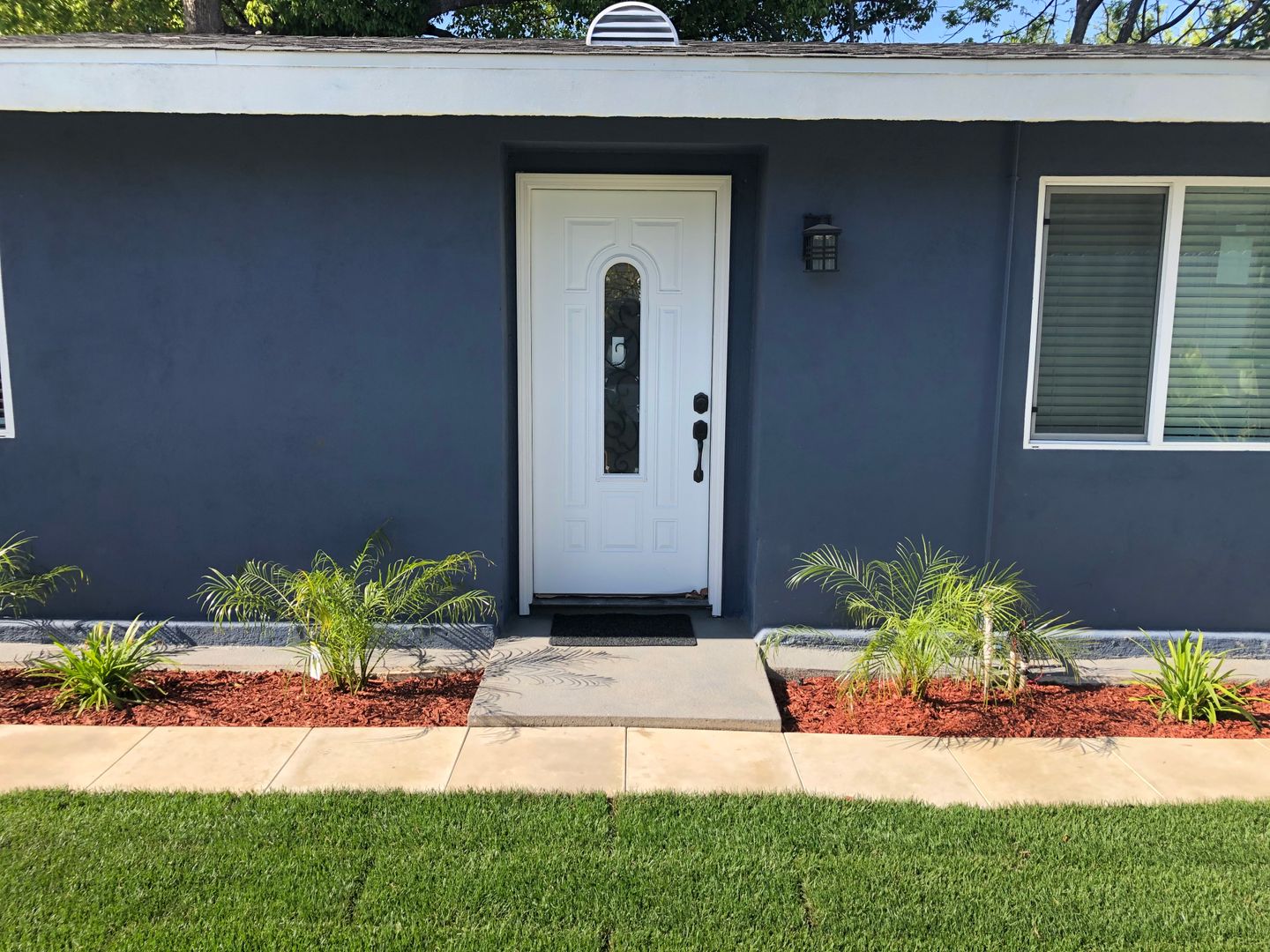 Pasadena Apartment: 922 N Summit Avenue