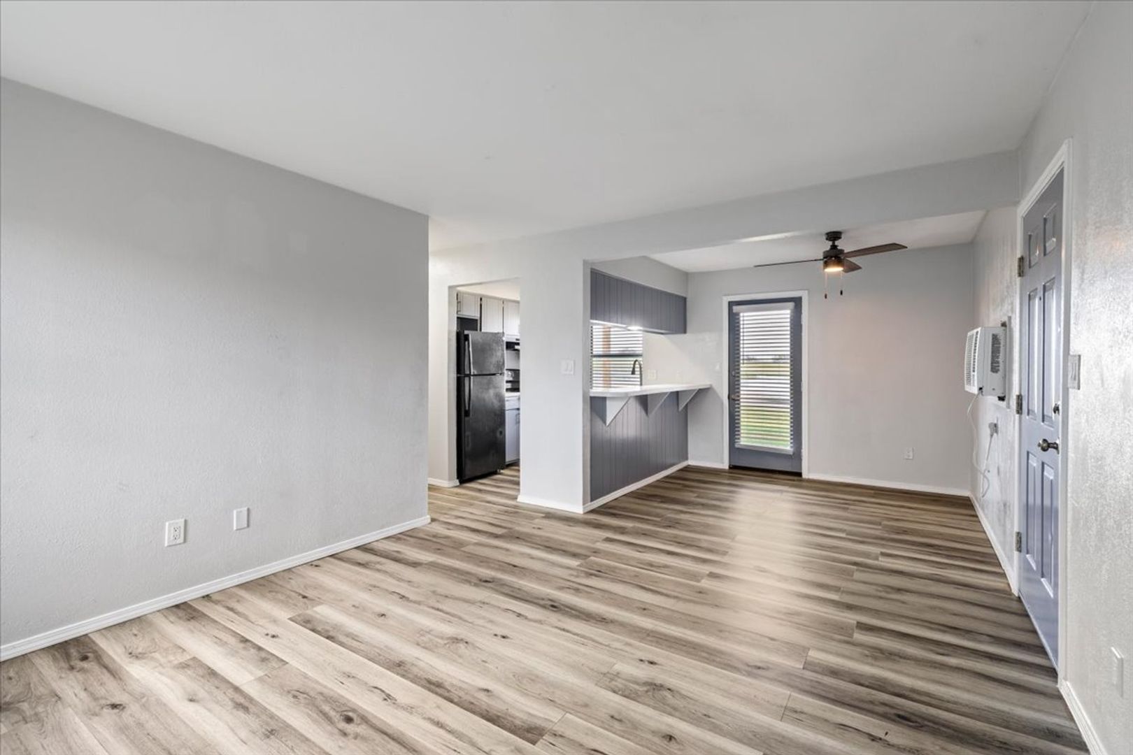 Lawton Apartment: 4002 A NW Ozmun Ave