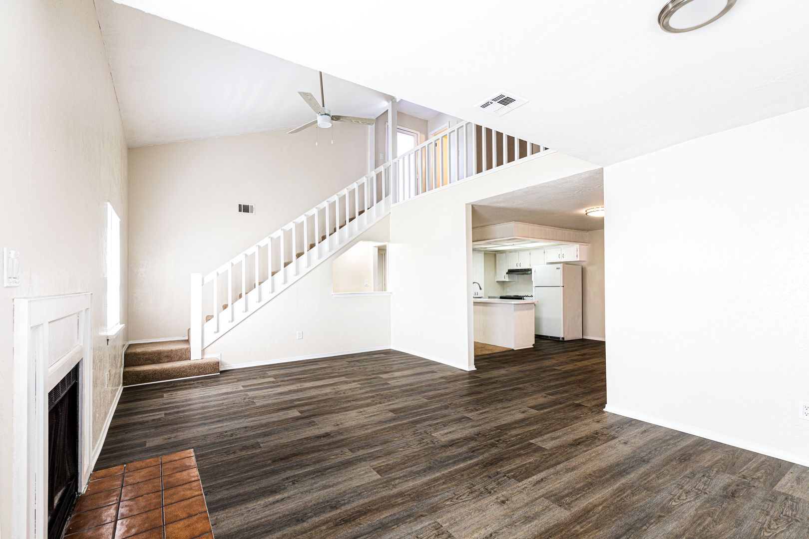 Lawton Apartment: 4001-4003 NW Ozmun Ave