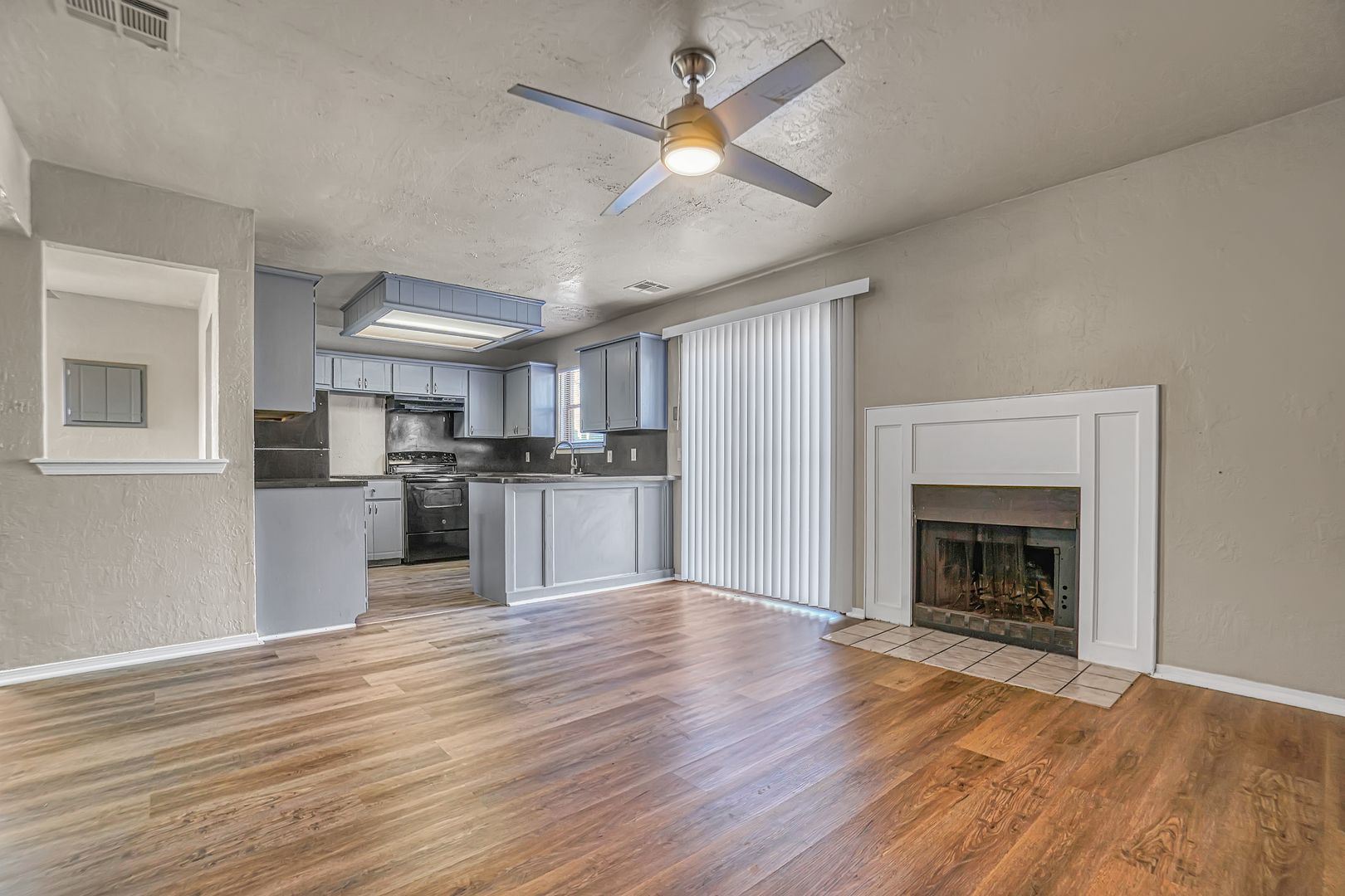 Lawton Apartment: 4002 A NW Ozmun Ave