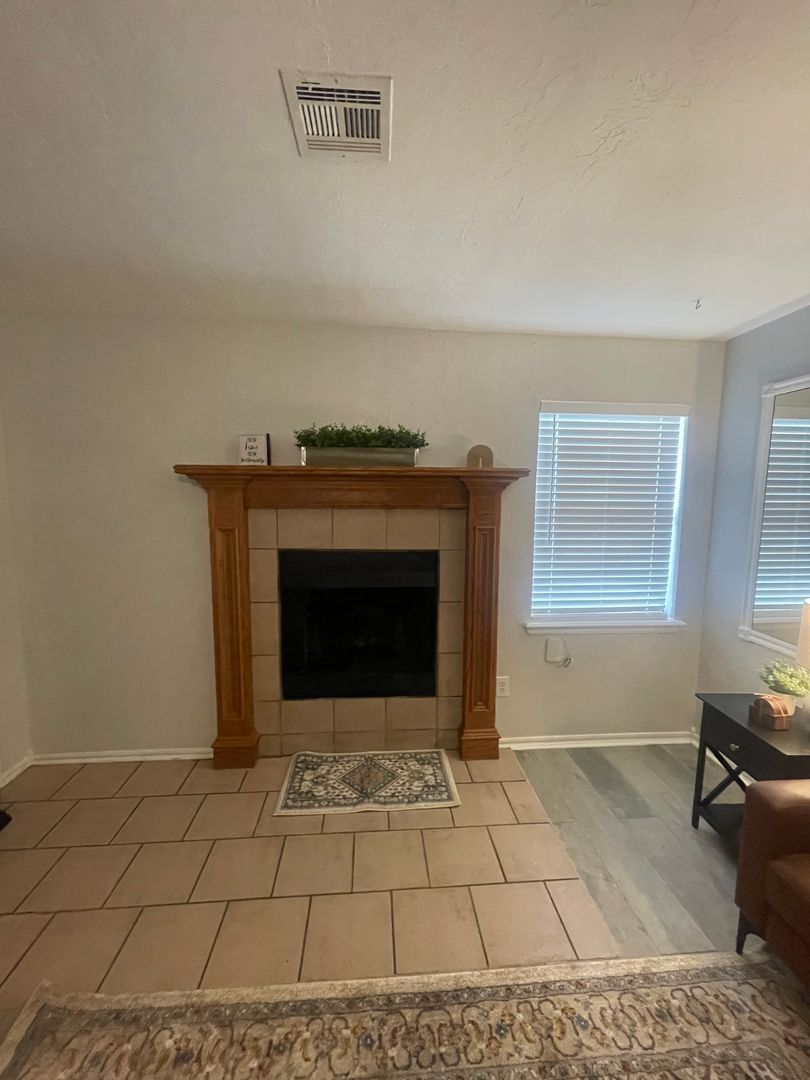 4033 NW Ozmun Ave. 4 of 8