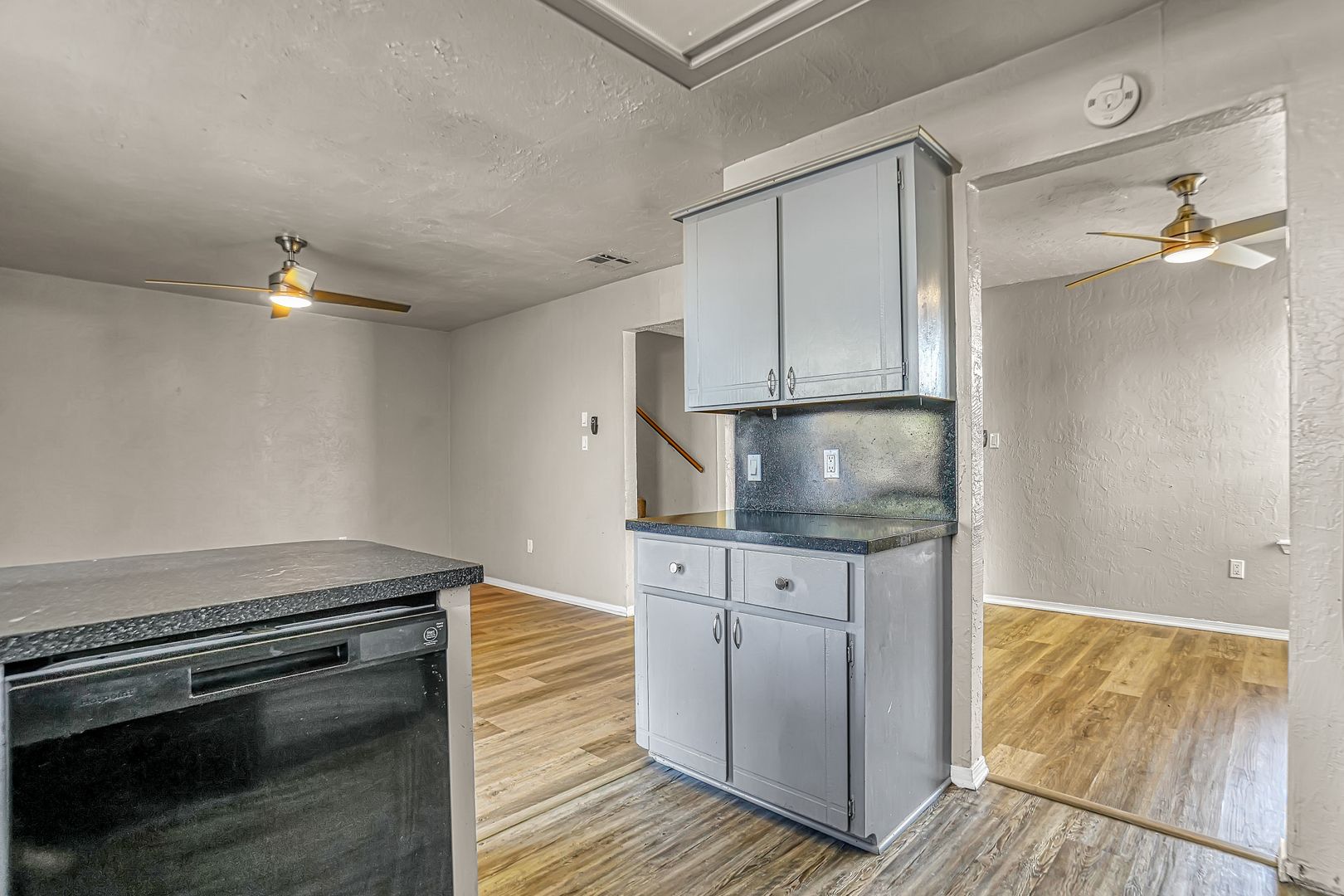 Beautiful 3 bedroom, 2.5 bath Townhome 7 of 12