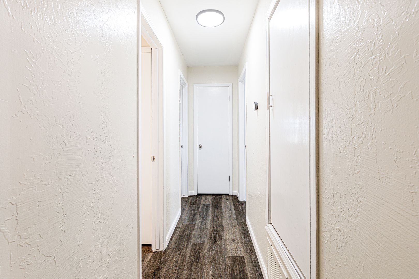 Beautifully Renovated 2bed/2bath Flat 6 of 9