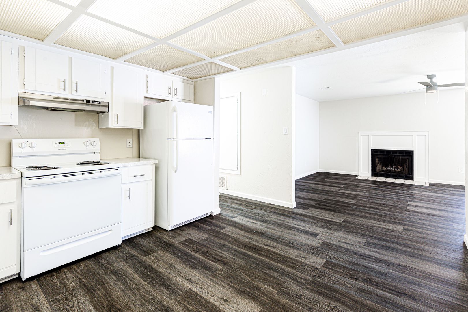 Lawton Apartment: 4001-4003 NW Ozmun Ave