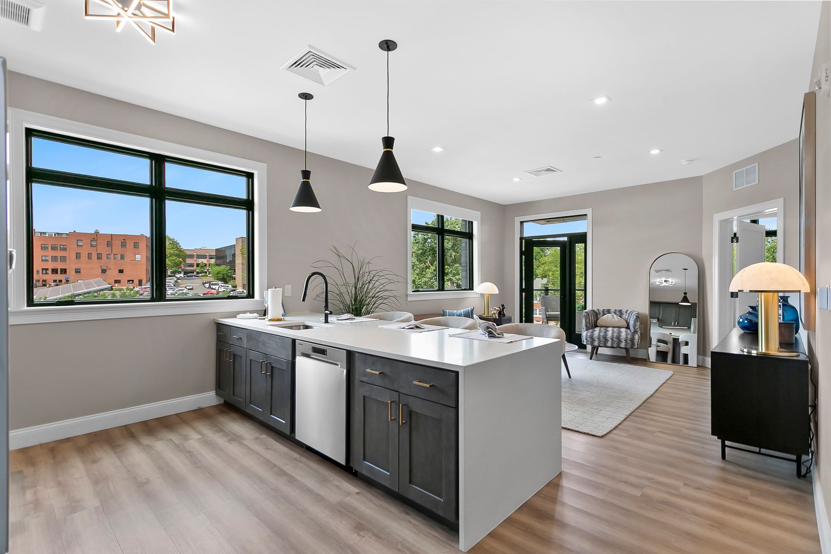 West Hartford Apartment: 920 Farmington Avenue