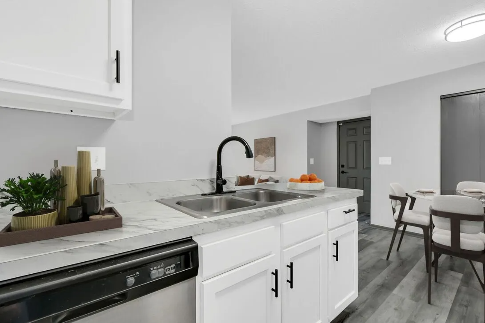 Columbus Apartment: 5400 Diamond Loch