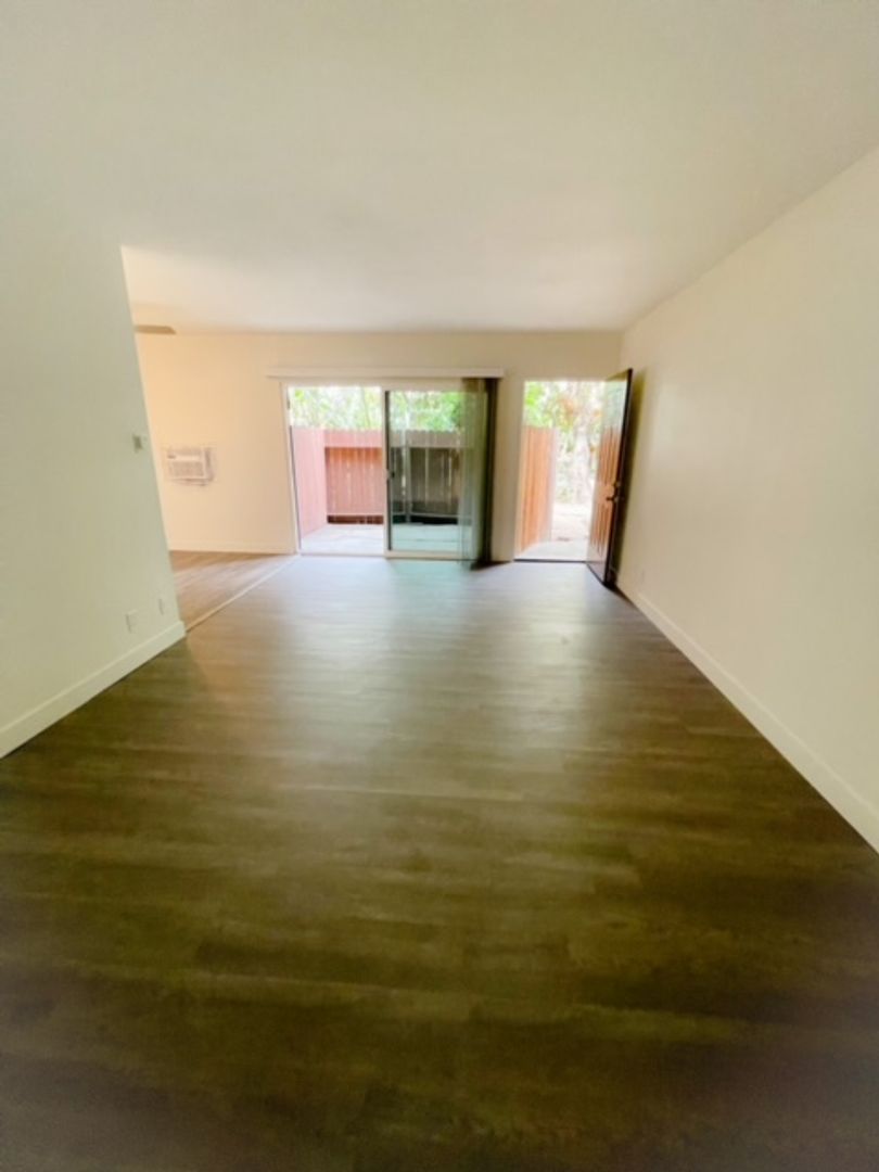 Pasadena Apartment: 405 N Marengo Ave.