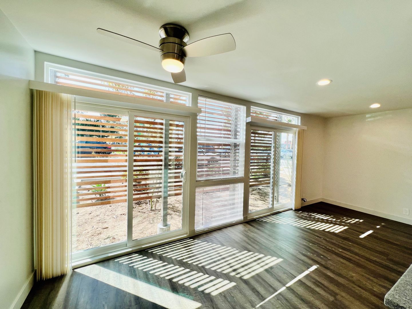 El Segundo Apartment: 308-312 MARYLAND ST.