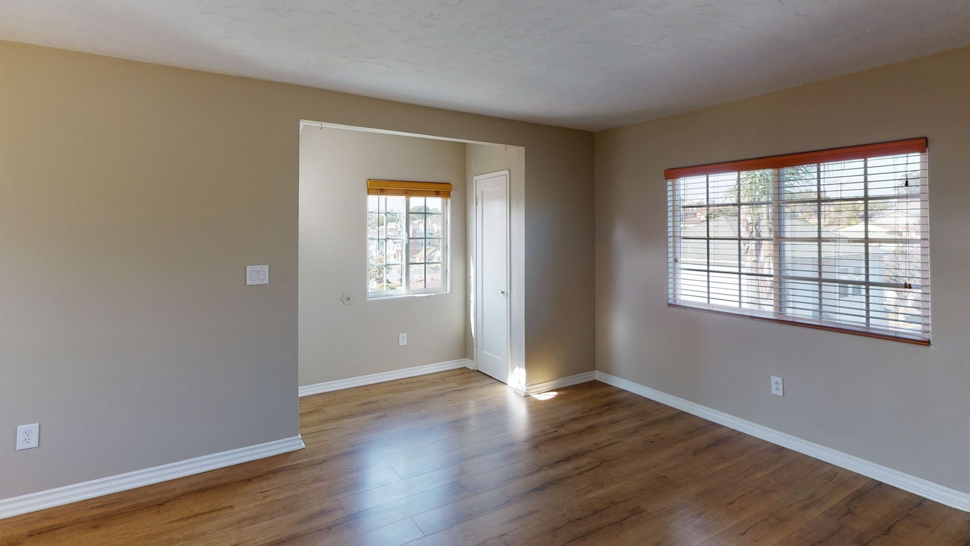 El Segundo Apartment: 510 E. Oak Ave.