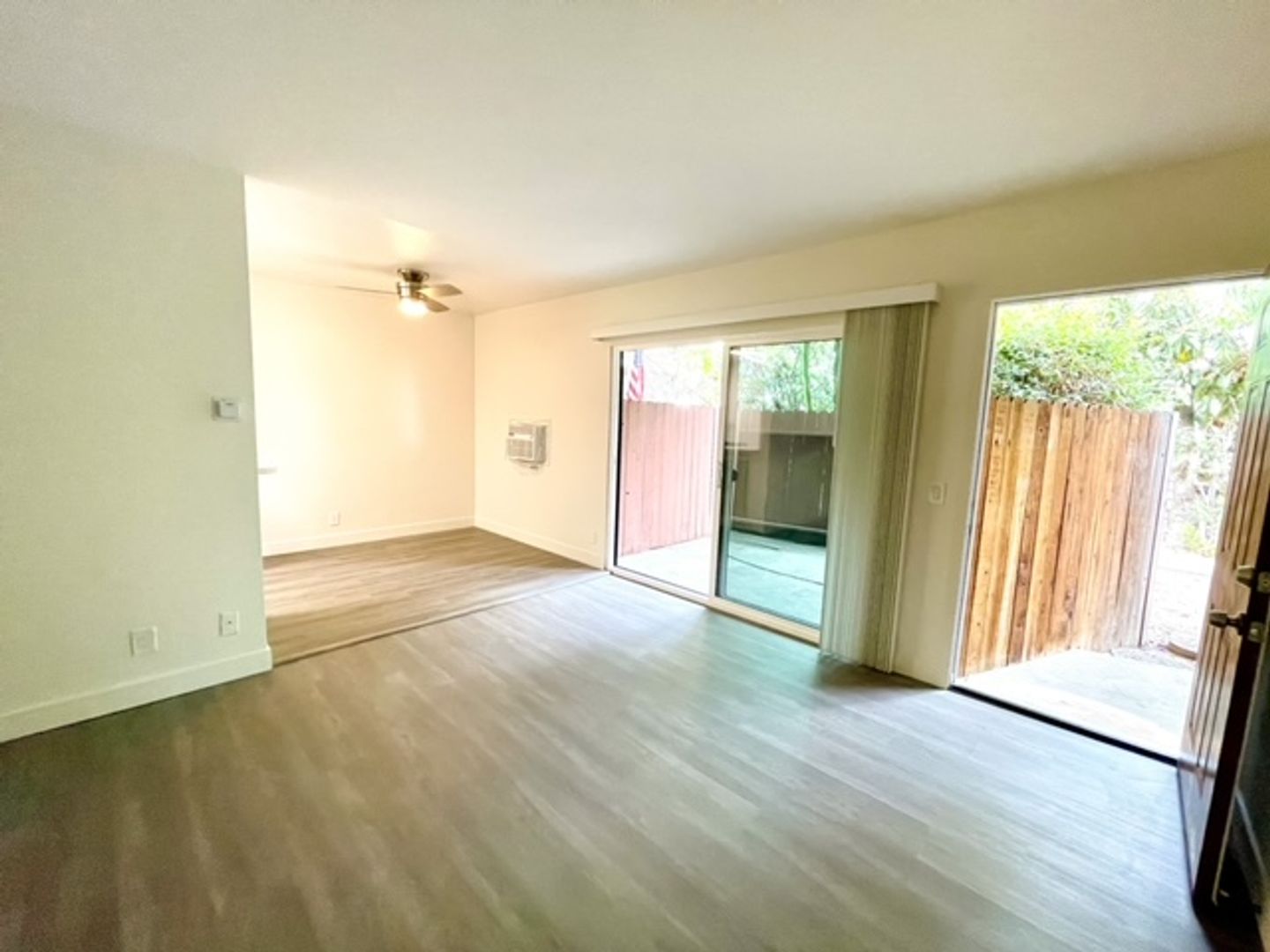 Pasadena Apartment: 405 N Marengo Ave.