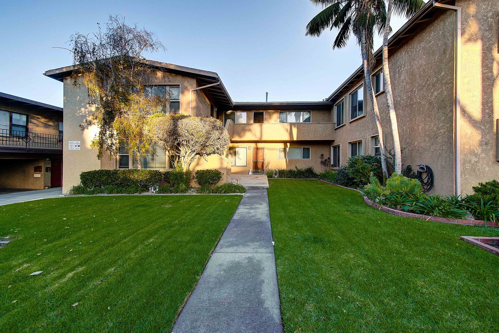 El Segundo Apartment: 1101 E. Grand Ave.