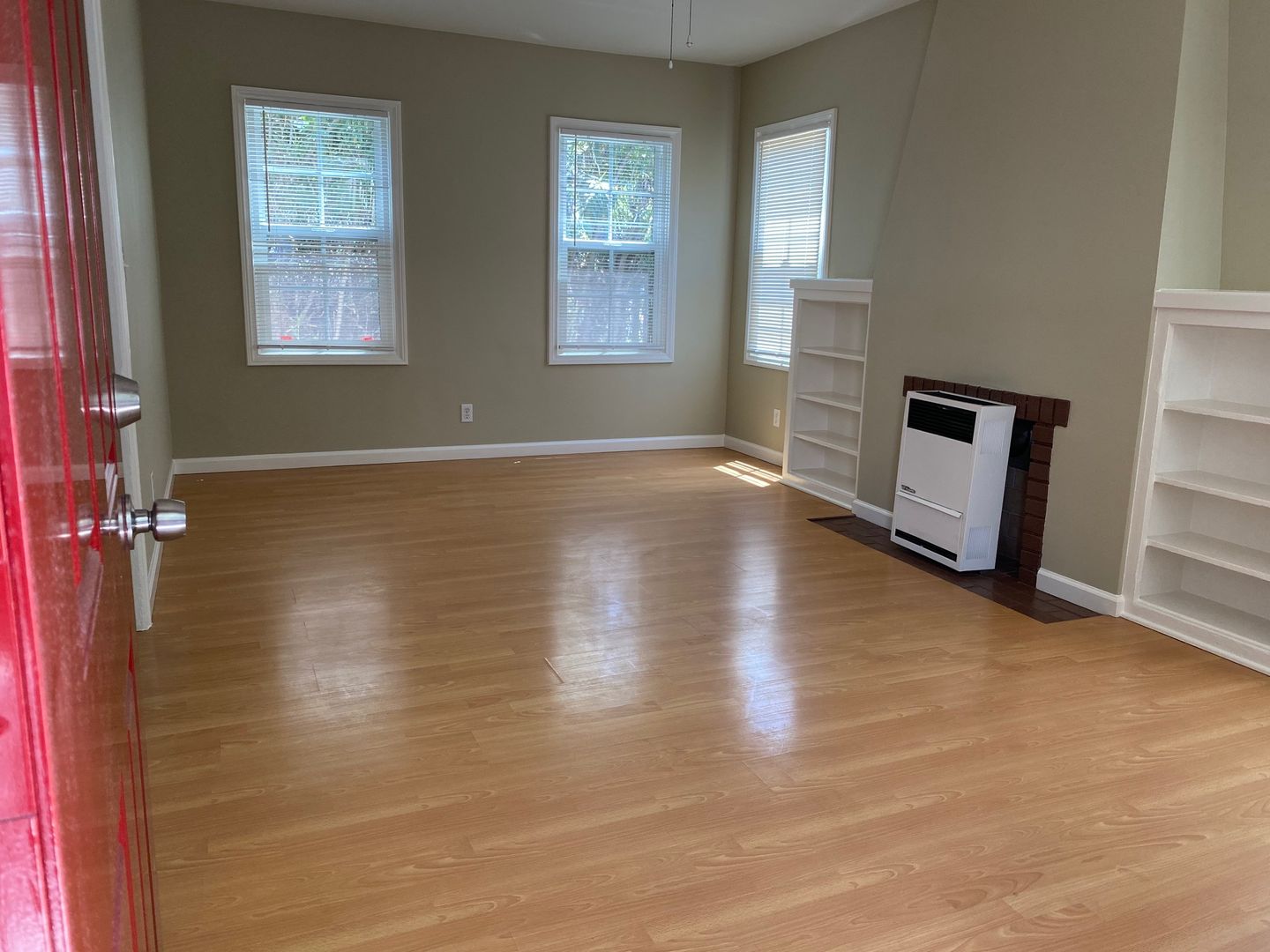 Pasadena Apartment: 856 N. El Molino Ave.