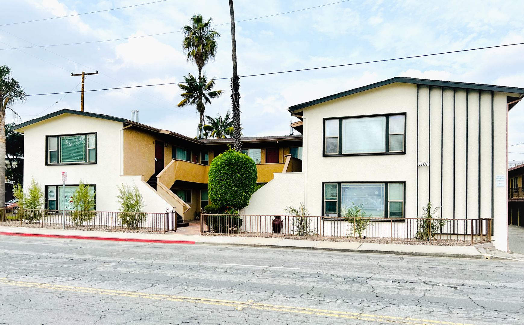 El Segundo Apartment: 1101 E. Grand Ave.