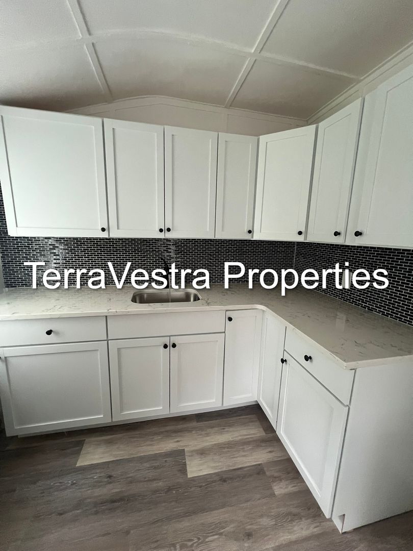 Salem House: 99 Chestnut Street