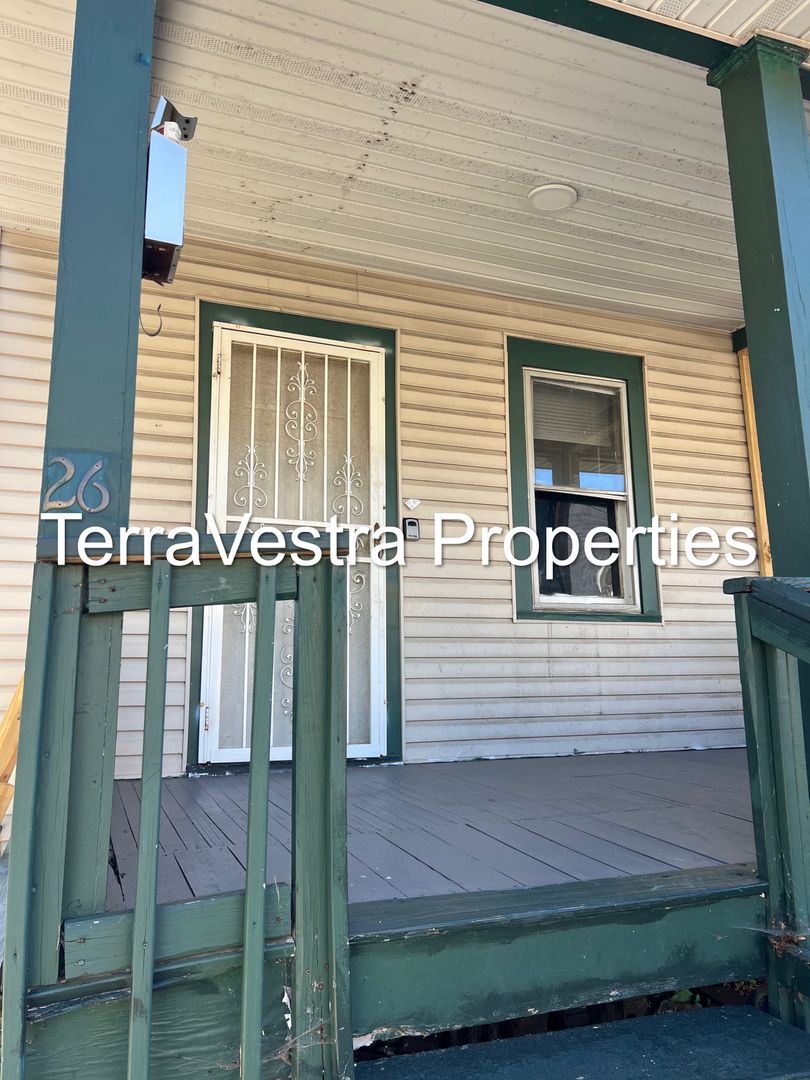 Paulsboro House: 26 East Adams