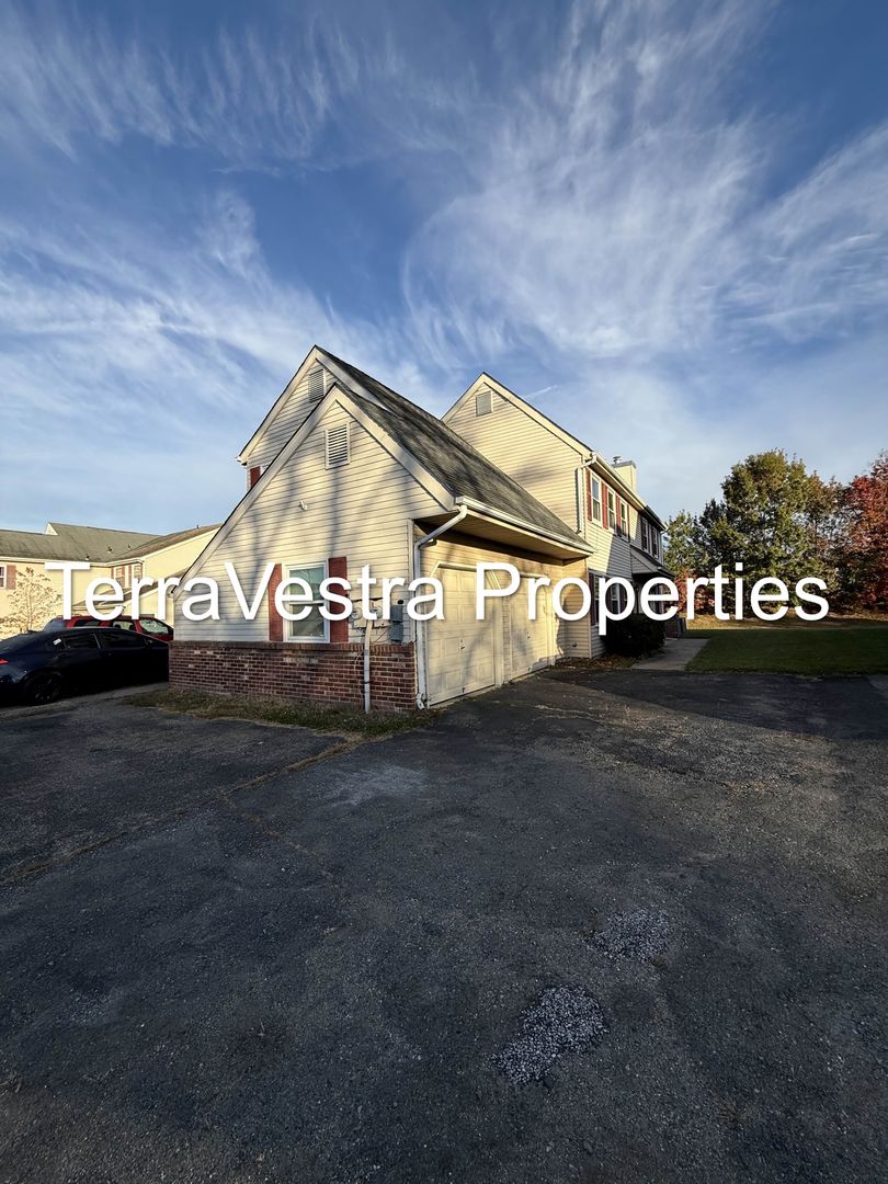 Mount Laurel Apartment: 162 Willow Turn