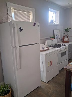1 Bed in Gloucester City! Discounted Internet! – photo 1