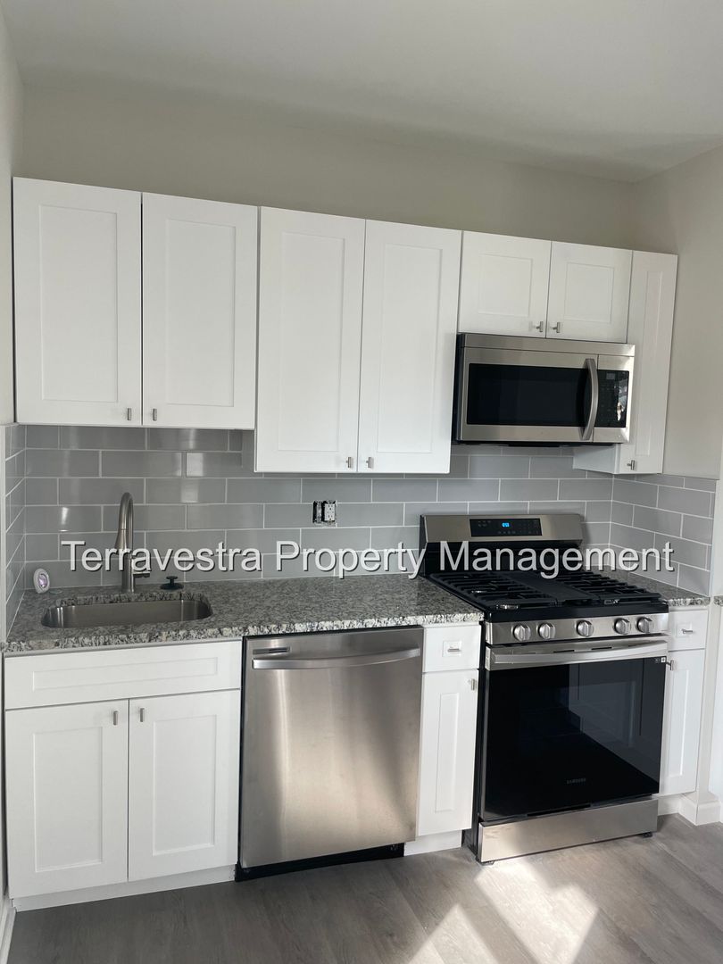 Carney's Point House: 127 Magnolia