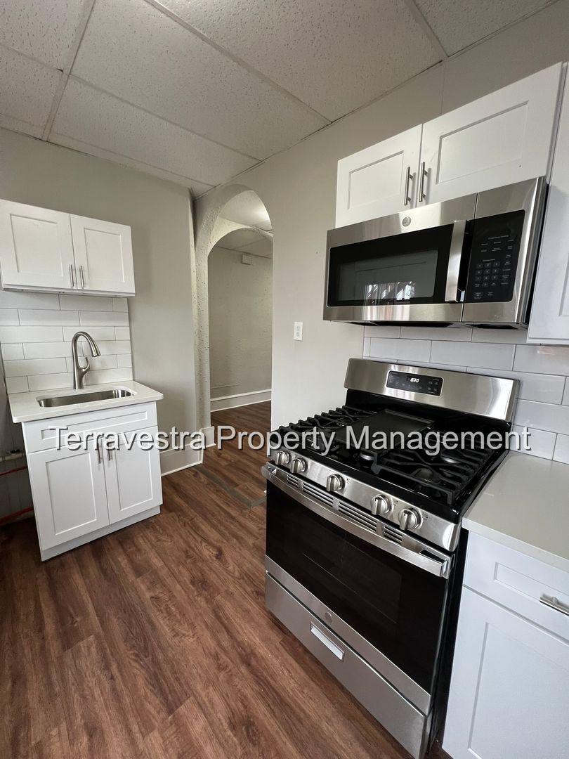 Millville Apartment: 118 N 2nd Street