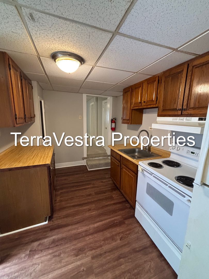 Cedarville Apartment: 366 Main Street