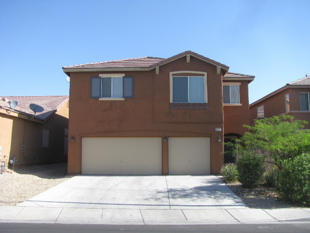 Las Vegas House: 9132 Weeping Hollow Ave