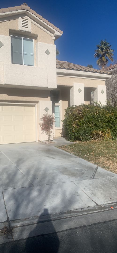 Las Vegas House: 2025 Nightrider Drive