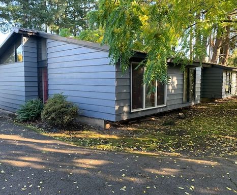 2 Bed 1 Bath Rental at 1208 Birch Ave, Birch 4, Cottage Grove, OR – photo 1