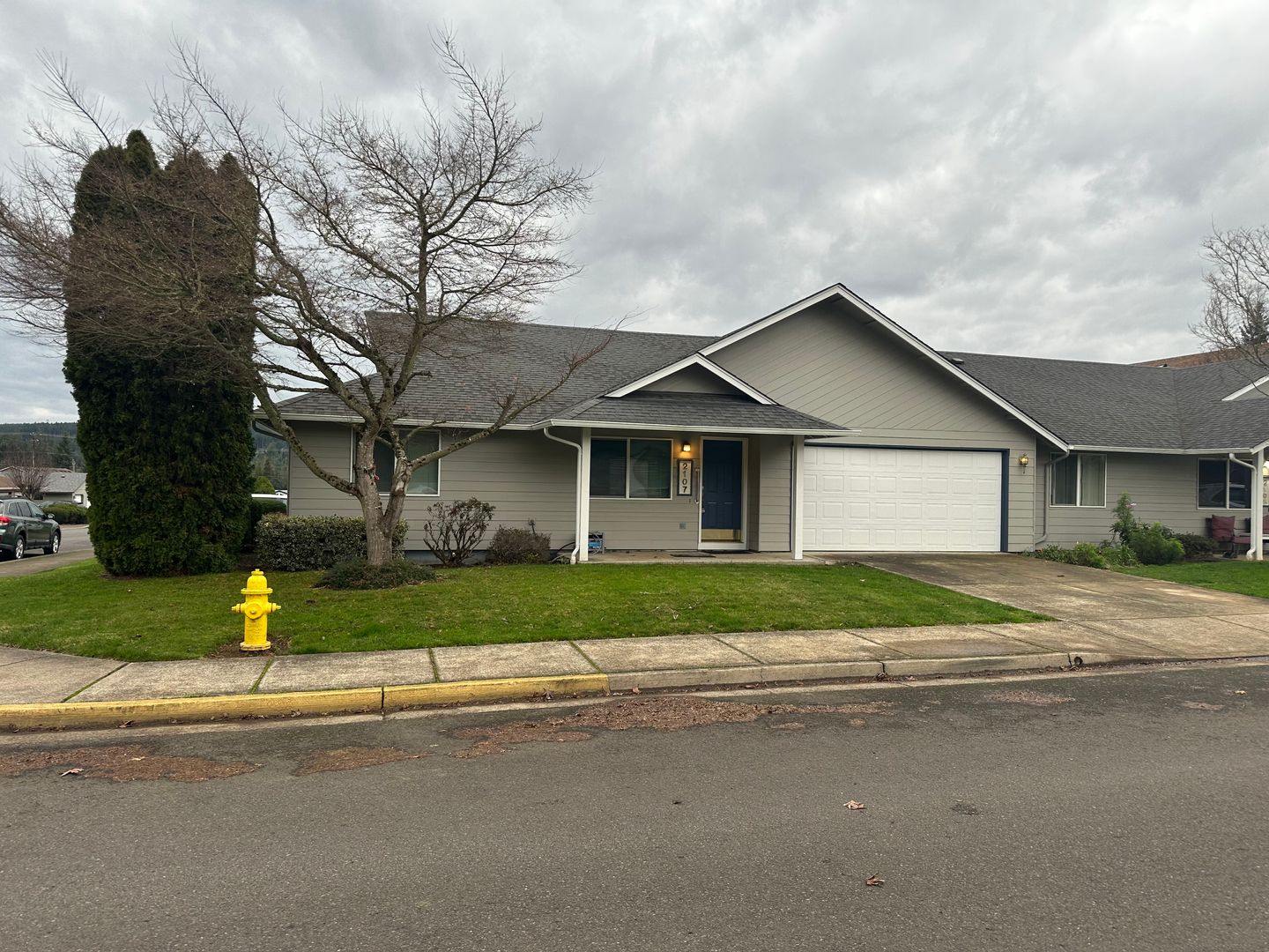 Cottage Grove House: 2107 S. 8th Street