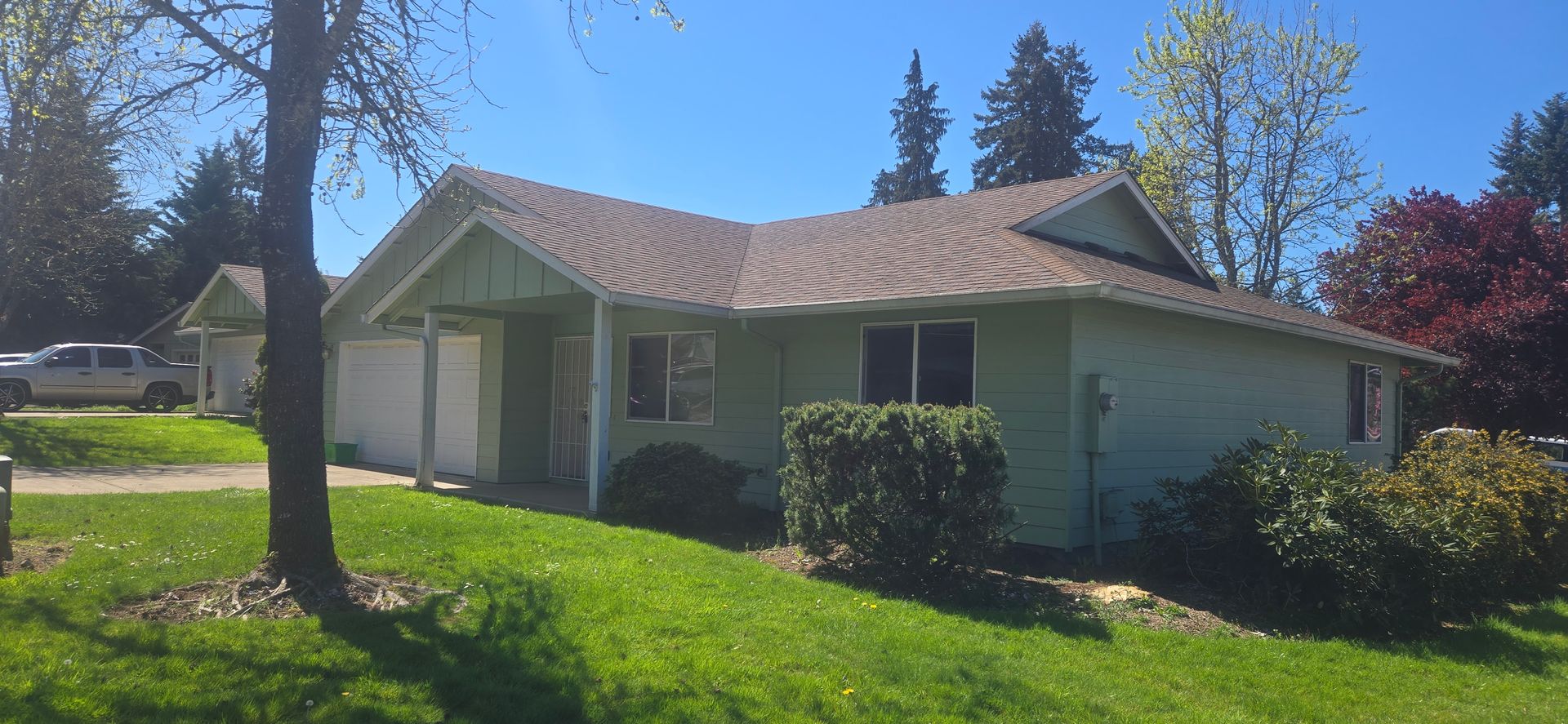 Cottage Grove House: 2111 Wilson Ave