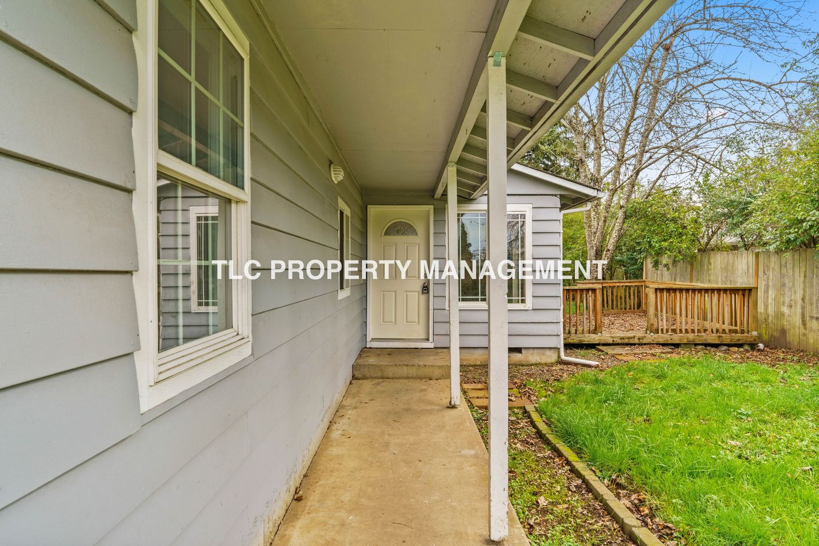 Creswell House: 74 North 3rd Street