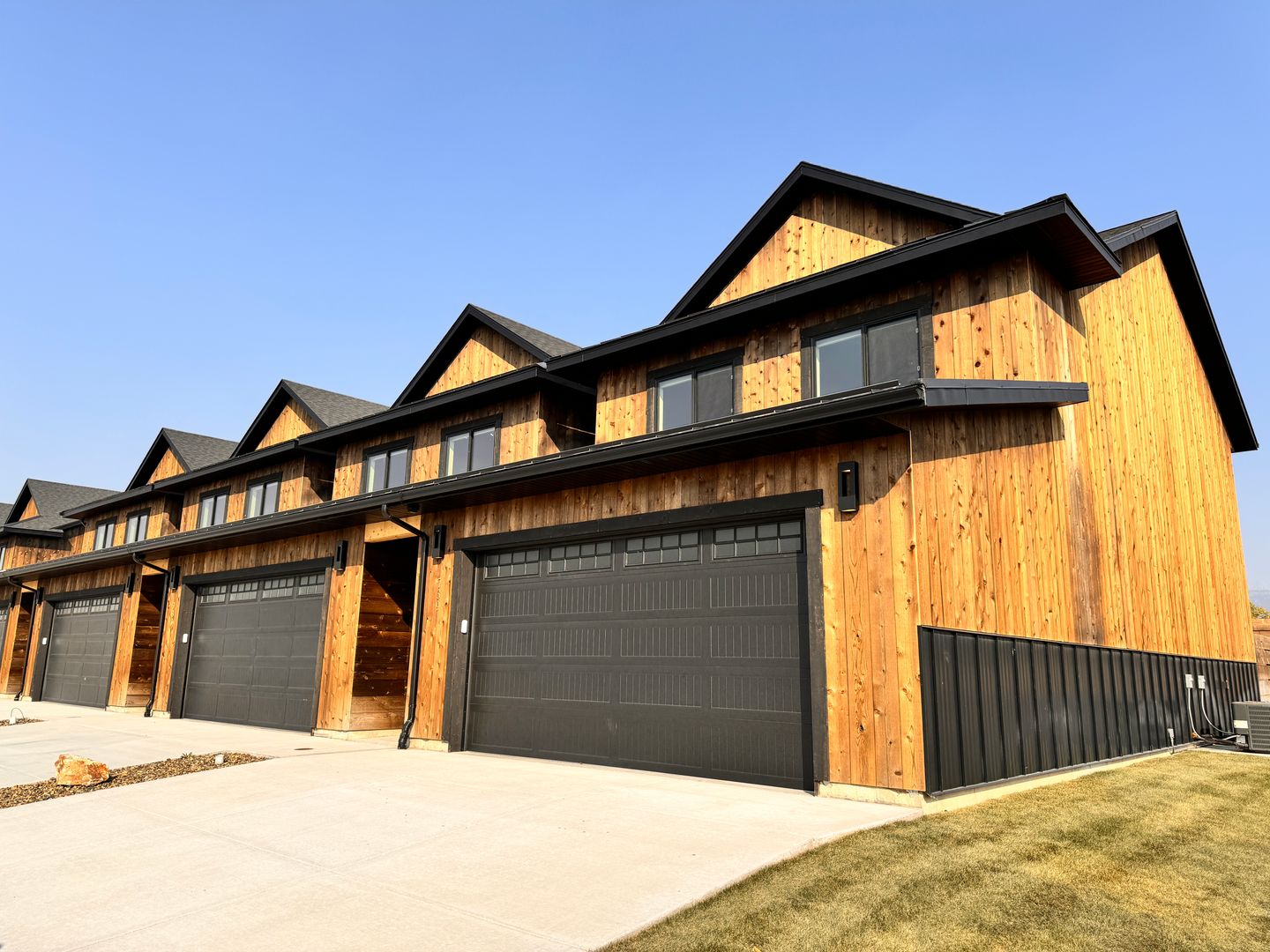 Driggs Townhome: 739 Stone Peak Loop