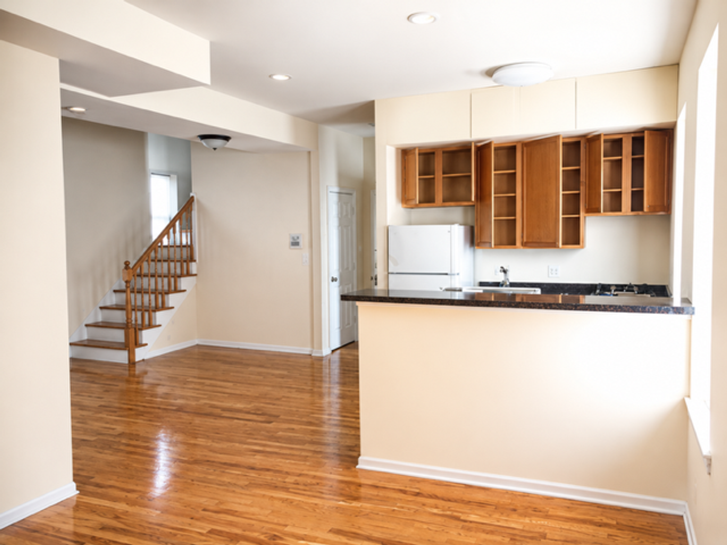 Chicago Apartment: 2332 West Charleston Street