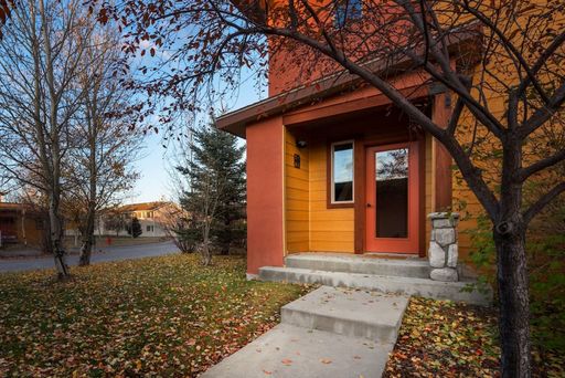 Victor Winter Seasonal Rental - Flexible lease terms – photo 1