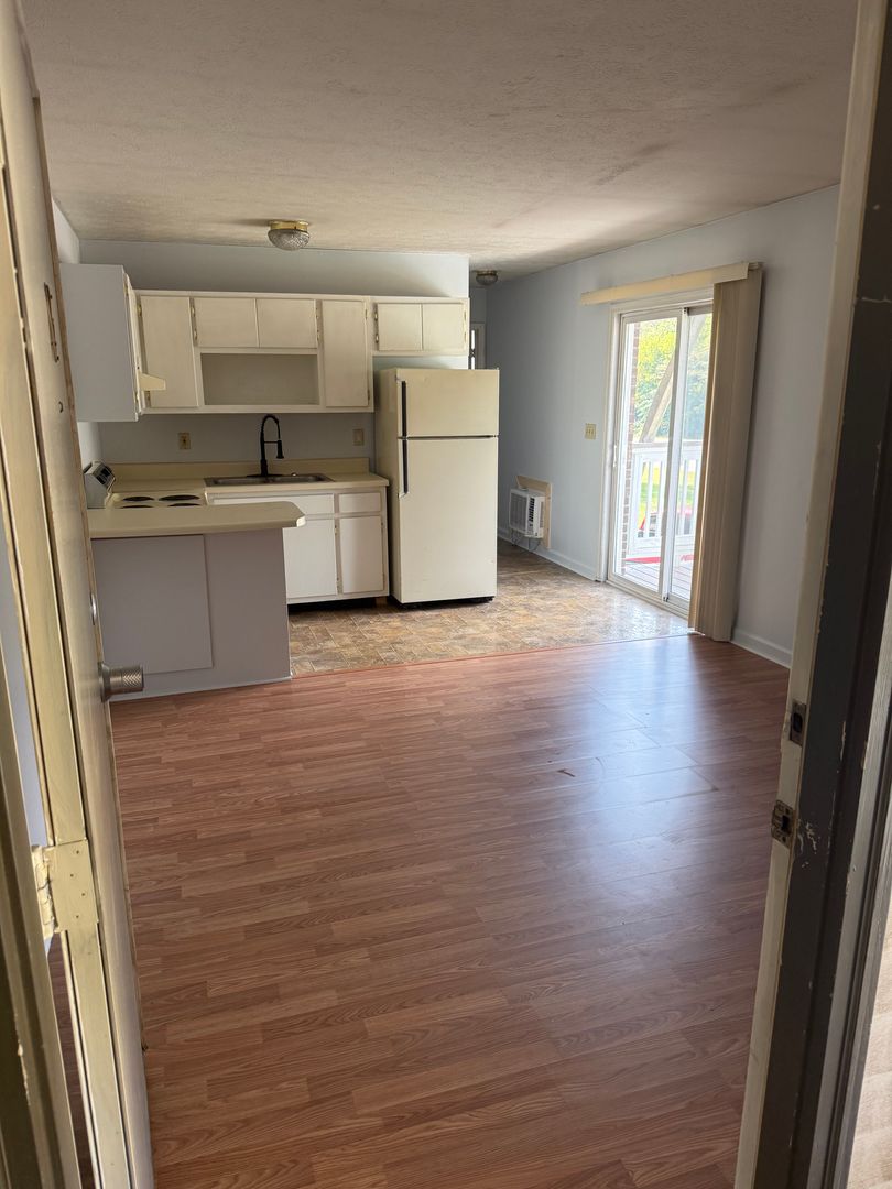 Rogersville Apartment: 499 North Hawkins Street