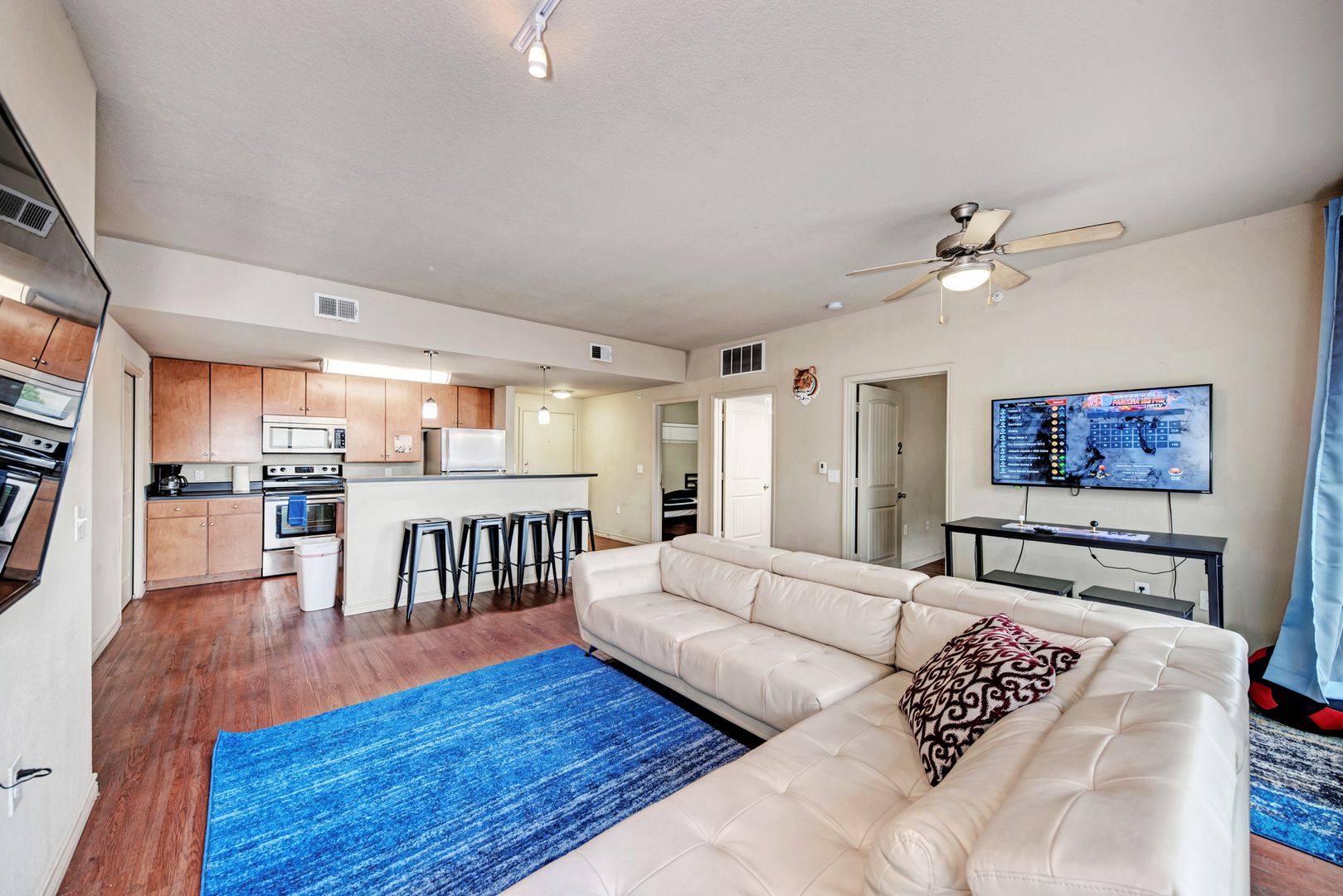Austin Apartment: 5117 North Lamar