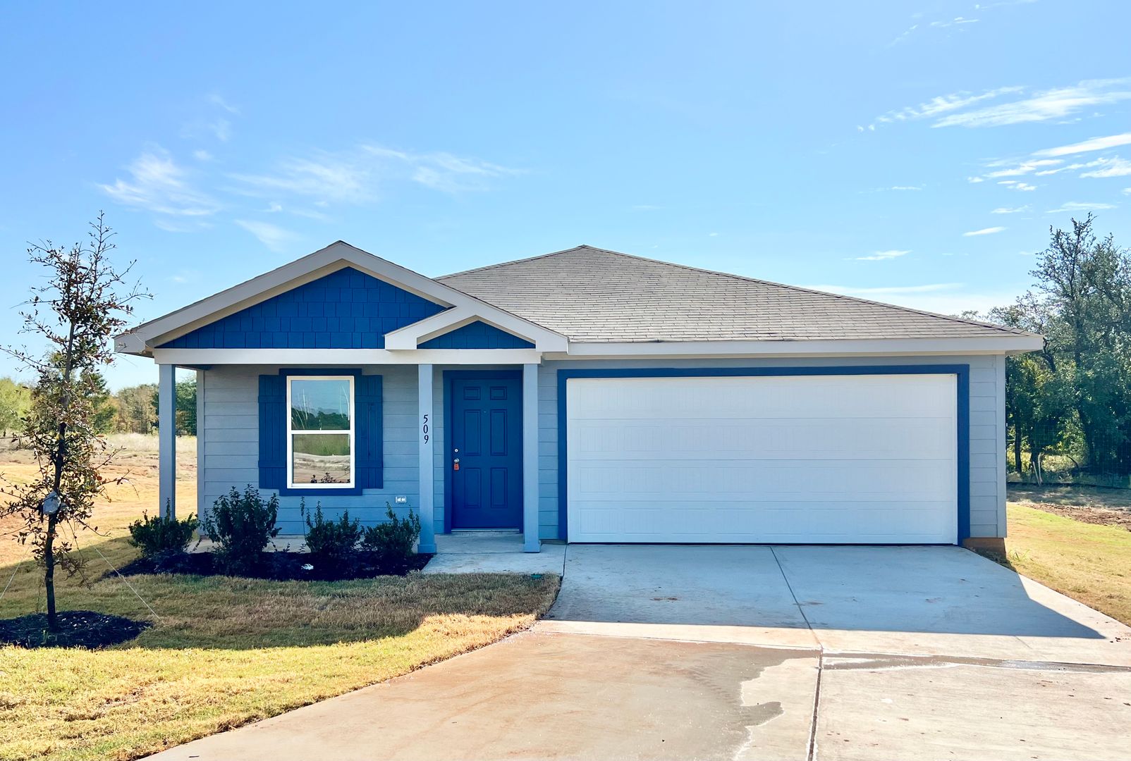 Granbury House: 509 Sycamore Cove