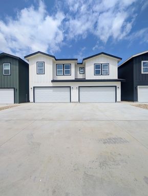 Brand New Duplex in New East Parks Community