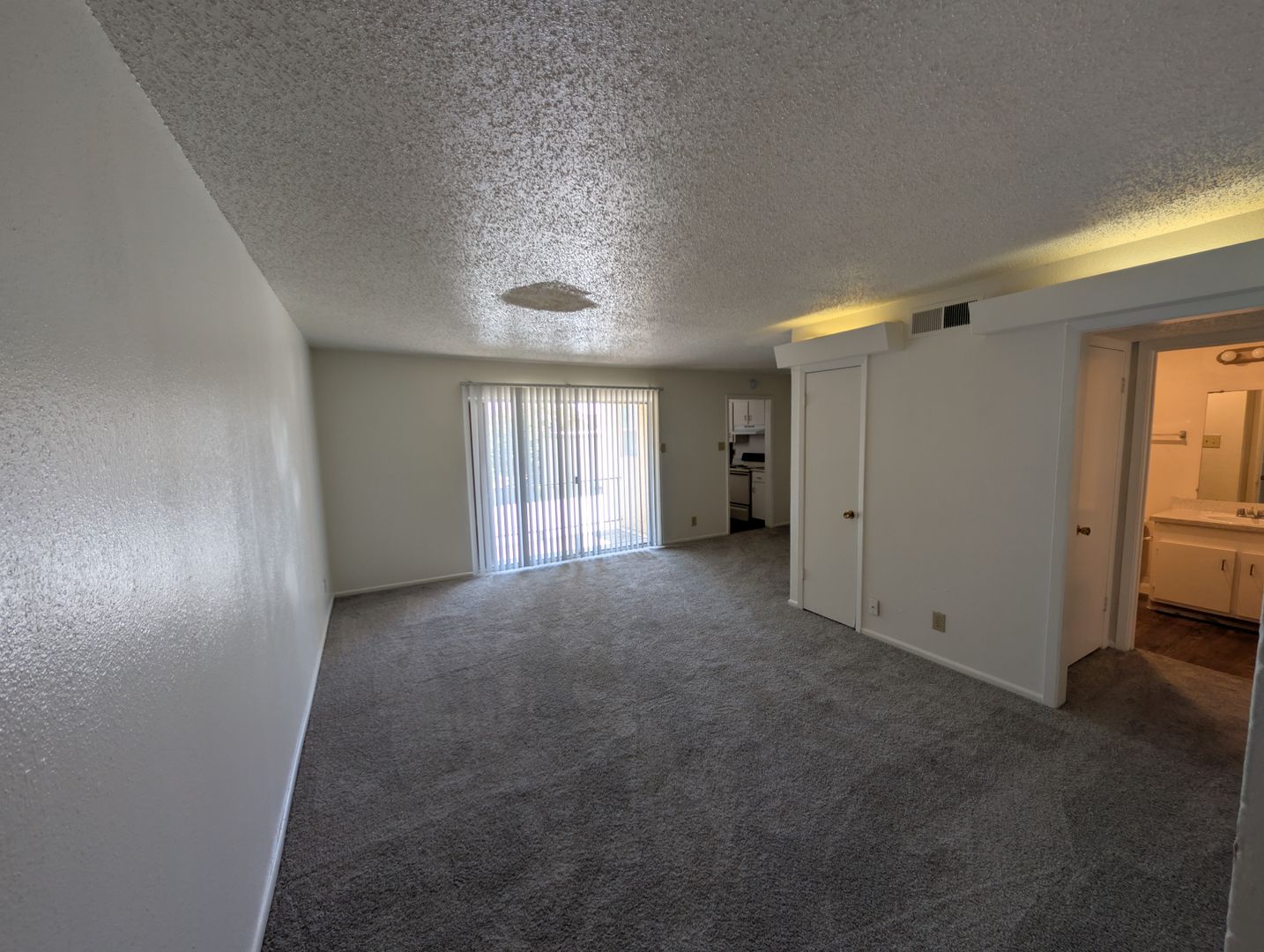 SAN ANTONIO Apartment: 3253 HILLCREST DR
