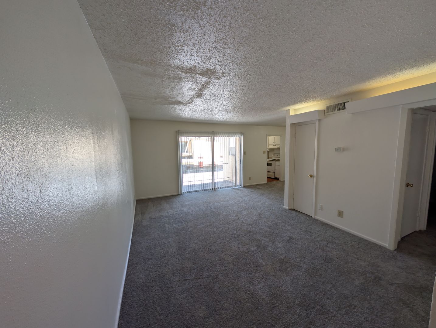 SAN ANTONIO Apartment: 3253 HILLCREST DR