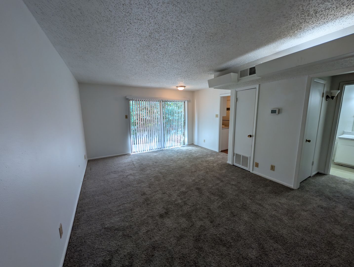 SAN ANTONIO Apartment: 3253 HILLCREST DR