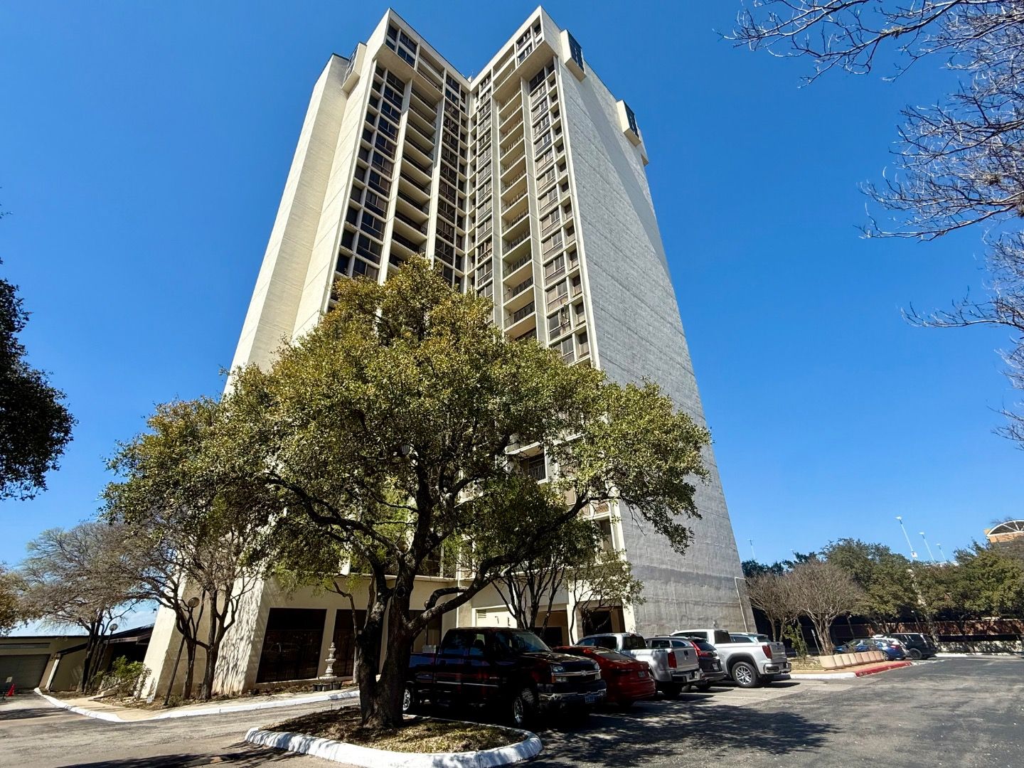 San Antonio House: 7701 Wurzbach Rd, Unit 601