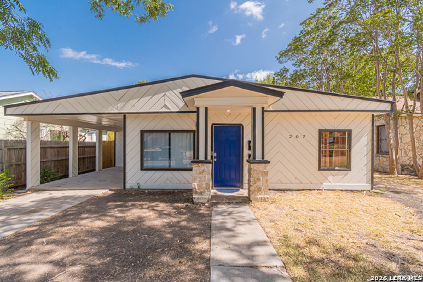San Antonio House: 207 Hermine Blvd Unit 2
