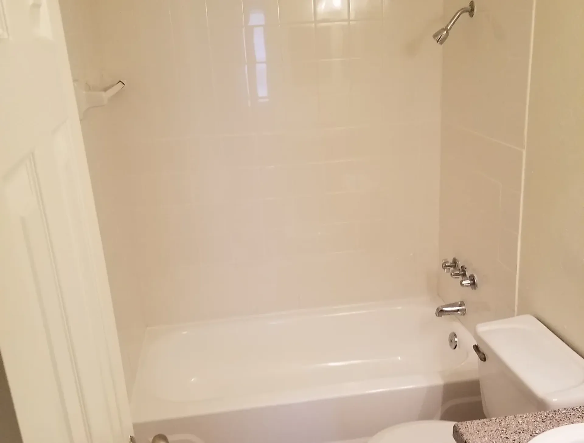 Grand Prairie Apartment: 950 Duncan Perry Road