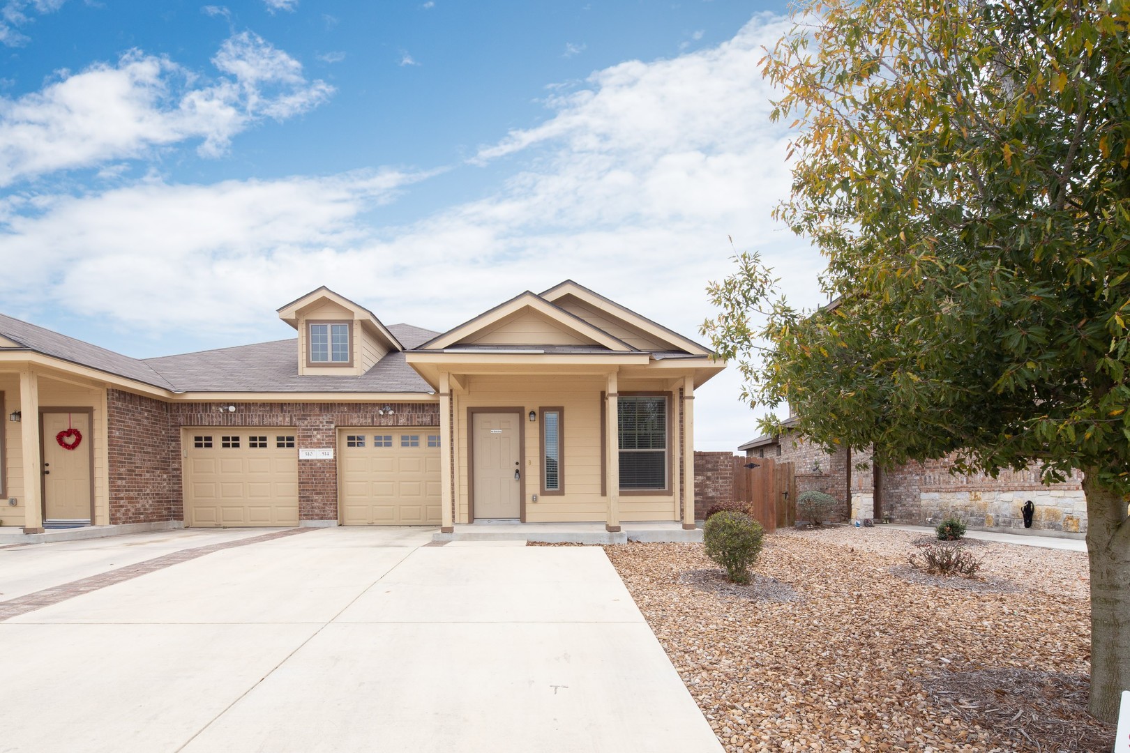 New Braunfels Townhome: 514 Creekside Cir